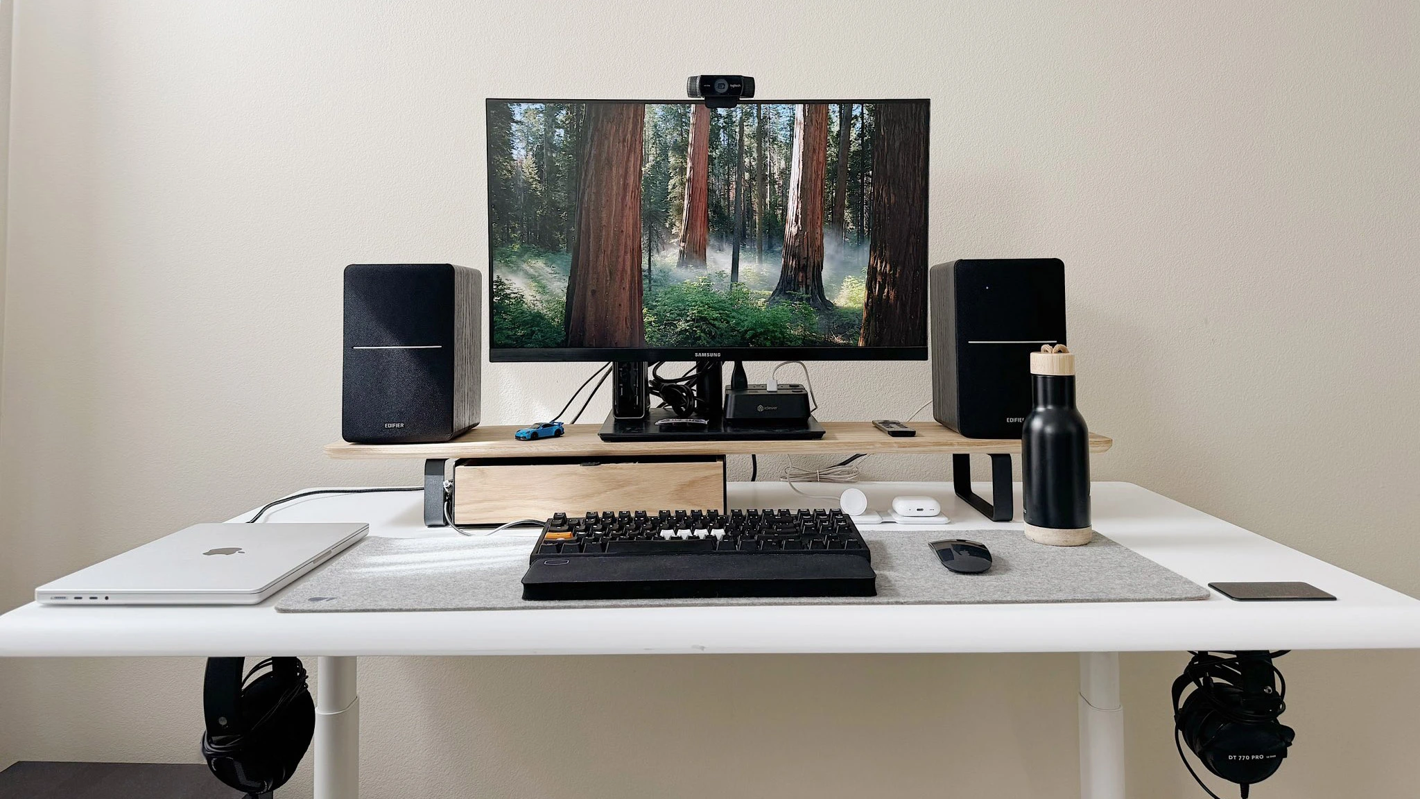 VersaDesk Standing Desks: Smart Ergonomic Sit-Stand Workstations for Home & Office